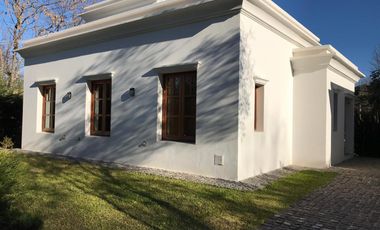 CASA EN VENTA - BARRIO COLONIA SUIZA - BARADERO BS AS.
