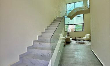 Casa en Venta en Coto Privado de 4 Recámaras con Alberca Zona Norte de Colima