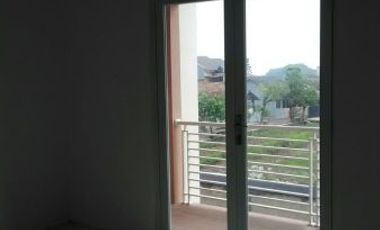 RUMAH LUX 2 LANTAI DI CIMAHI 15 MENIT KE PEMKOT DP BISA DICICIL 3 KALI