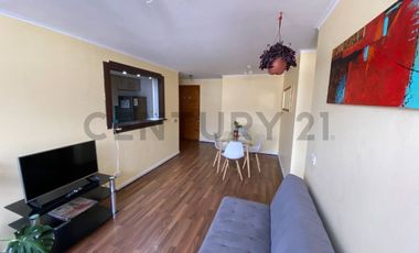 Se arrienda impecable departamento amoblado, excelente ubicaión y conectividad