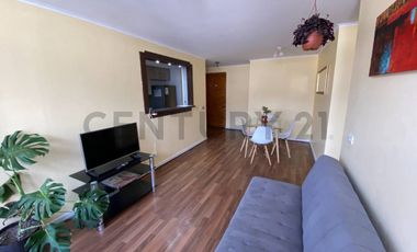 Se arrienda impecable departamento amoblado, excelente ubicaión y conectividad