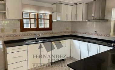 Casa en venta en Bernal Oeste