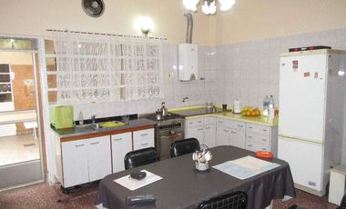 Casa para 2 Familias en venta en Lanus Este