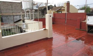 Casa para 2 Familias en venta en Lanus Este