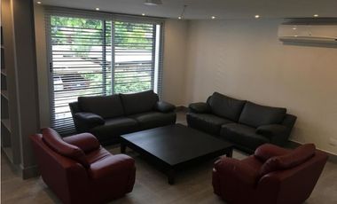 Alquilo extraordinario triplex amoblado  en Marbella Todo Incluido