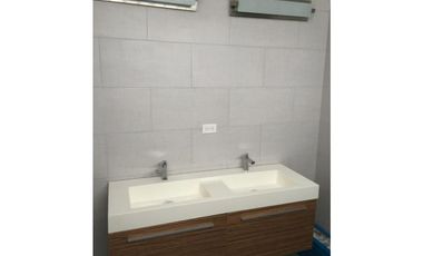 Alquilo extraordinario triplex amoblado  en Marbella Todo Incluido