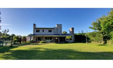 Casa en Venta  Pinamar