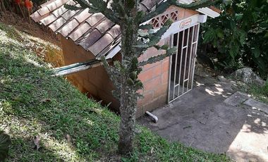 FINCA EN VENTA GIRARDOTA Y BARBOSA ANTIOQUIA COLOMBIA.