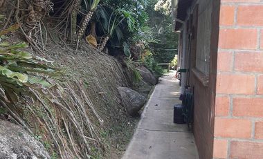 FINCA EN VENTA GIRARDOTA Y BARBOSA ANTIOQUIA COLOMBIA.
