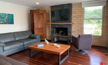 casa en arriendo en loma del escobero. Cod A6000