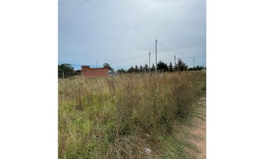 terreno Zona parque 99 y 40