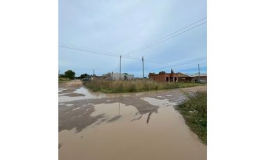 terreno Zona parque 99 y 40