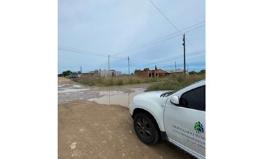 terreno Zona parque 99 y 40
