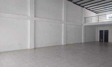 local en arriendo en cabecera del llano. Cod A106569