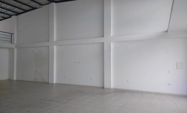 local en arriendo en cabecera del llano. Cod A106569