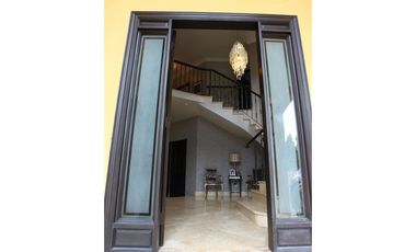 Antigua, Costa del Este con Piscina