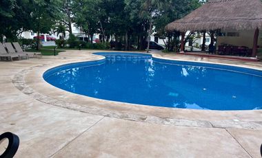 Exquisita Residencia en Punta Estrella: Disfruta la comodidad en esta privada.