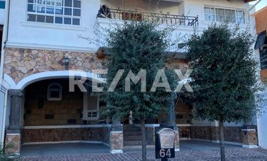 RENTA CASA CUMBRES DEL CIMATARIO