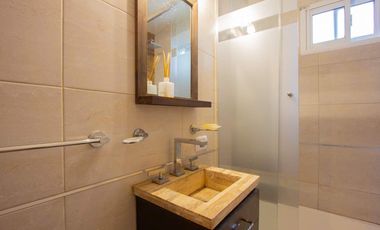 PERON AL 1800, CONGRESO Alquiler Temporario de hermoso 2 ambientes con Patio a metros de subtes A y B en innmejorable ubicacion