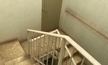 Casa en Ladron de Guevara súper ubicada! Ideal oficinas o negocio