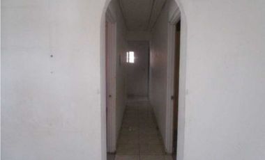VENDO CASA EN LA CHORRERA BARRIO BALBOA 2R