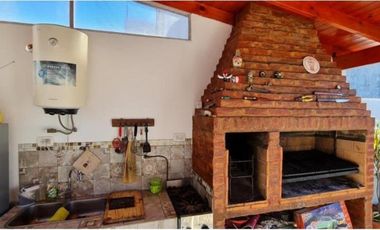 Excelente PH 3 amb. con terraza c/ parrilla