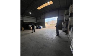 LOTES CON GALPONES A RECICLAR, ZONA INDUSTRIAL EN MALVINAS ARGENTINAS