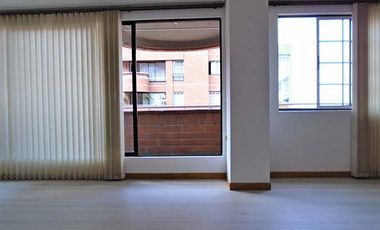 PR12833 Apartamento en arriendo en Oviedo