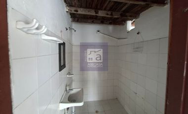 COD. 4860 - SE ARRIENDA APARTAMENTO - BARRIO: SIN DEFINIR