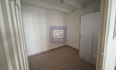 COD. 4860 - SE ARRIENDA APARTAMENTO - BARRIO: SIN DEFINIR