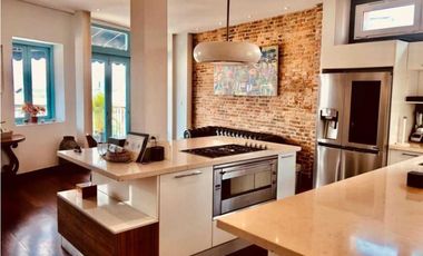 ALQUILO LOFT EN CASCO ANTIGUO