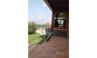 Venta de Casa Campestre Condominio Arroyohondo Norte de Cali.