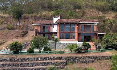 Venta de Casa Campestre Condominio Arroyohondo Norte de Cali.