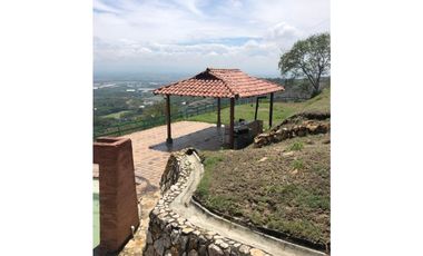 Venta de Casa Campestre Condominio Arroyohondo Norte de Cali.