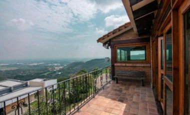 Venta de Casa Campestre Condominio Arroyohondo Norte de Cali.