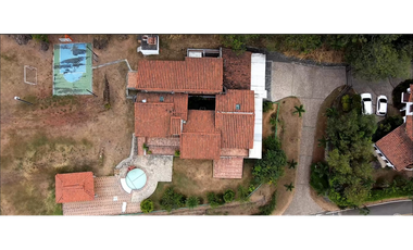 Venta de Casa Campestre Condominio Arroyohondo Norte de Cali.
