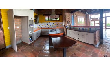 Venta de Casa Campestre Condominio Arroyohondo Norte de Cali.