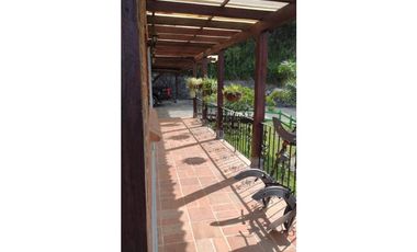 Venta de Casa Campestre Condominio Arroyohondo Norte de Cali.