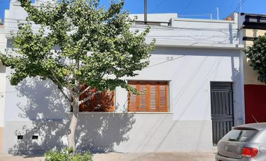 VENTA DE PH AL FRENTE 4 AMBIENTES CON AMPLIA TERRAZA EXCELENTE UBICACION