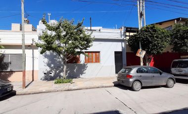 VENTA DE PH AL FRENTE 4 AMBIENTES CON AMPLIA TERRAZA EXCELENTE UBICACION