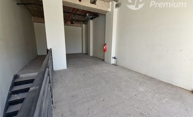 Local Comercial en arriendo en Vitacura 165 M2