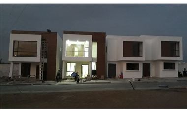 Casa en venta - Ciudadela - Manta