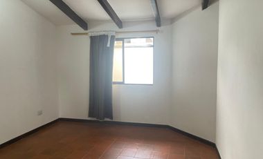 casa en arriendo en urbanización la flora. Cod A108302