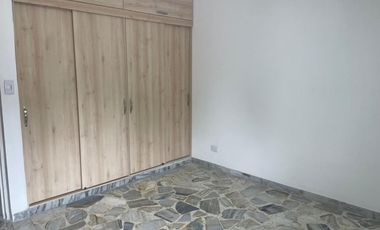 casa en arriendo en urbanización la flora. Cod A108302