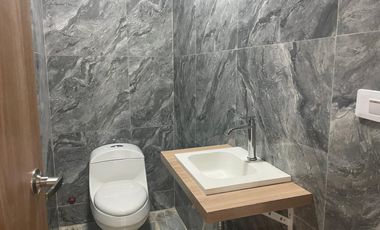 casa en arriendo en urbanización la flora. Cod A108302