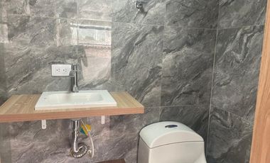 casa en arriendo en urbanización la flora. Cod A108302