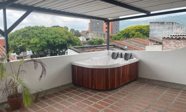 casa en arriendo en urbanización la flora. Cod A108302