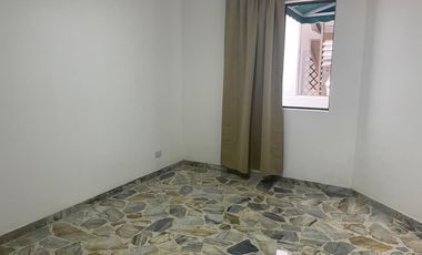 casa en arriendo en urbanización la flora. Cod A108302