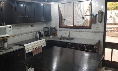 AMPLIO DUPLEX 4 AMB. CON PATIO Y COCHERA