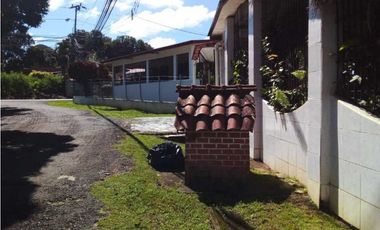 VENDO CASA DE SEGUNDA DE 450M2 DAVID